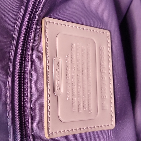 Coach Purse 👛 - Picture 6 of 13